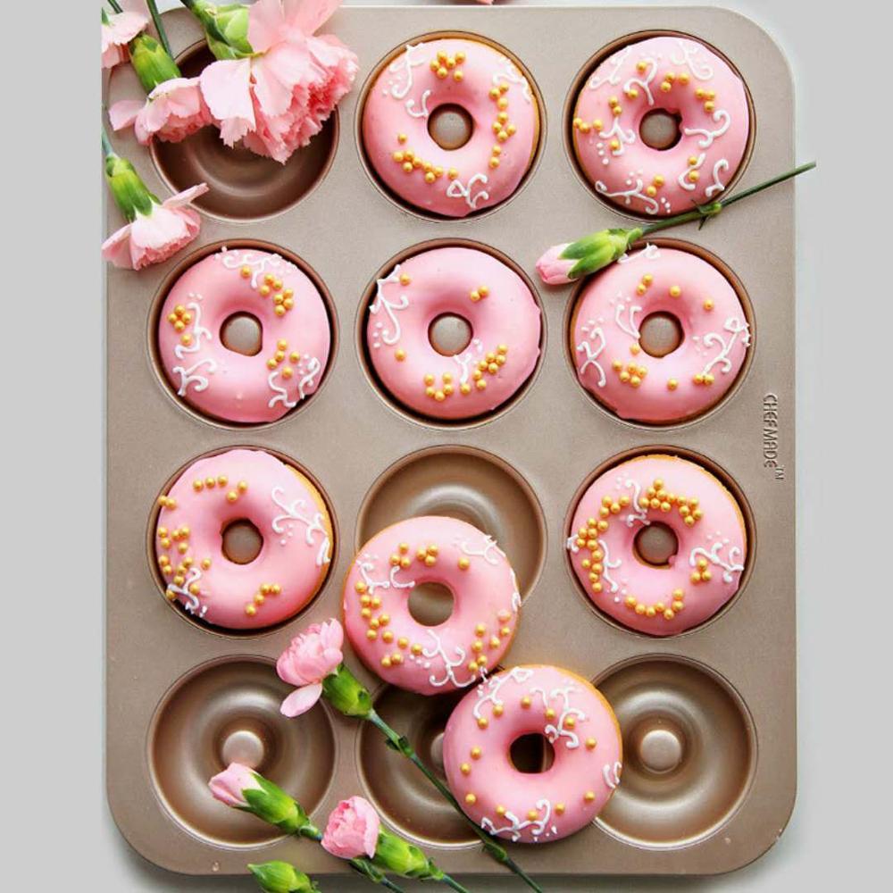 Golden 12 cups doughnut baking mold