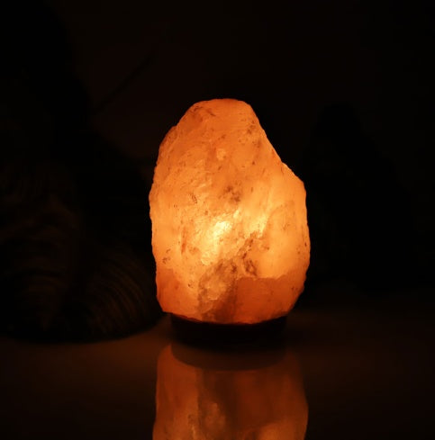 Crystal salt lamp