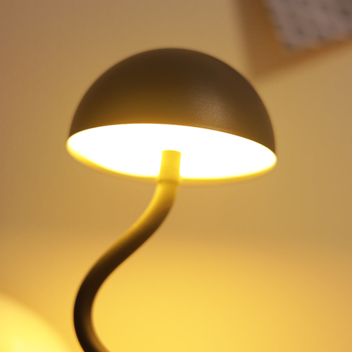 Creative Mushroom Table Lamp